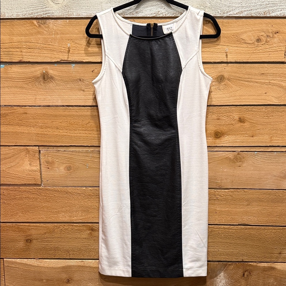ECI Black and White Midi Dress